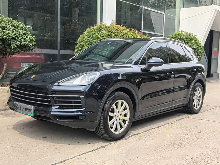 2021 Porsche Cayenne E-Hybrid 2.0T