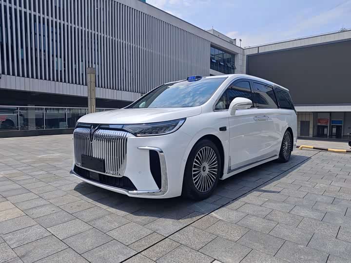 VOYAH Dream 2025 PHEV 4WD Flagship Qiankun Edition