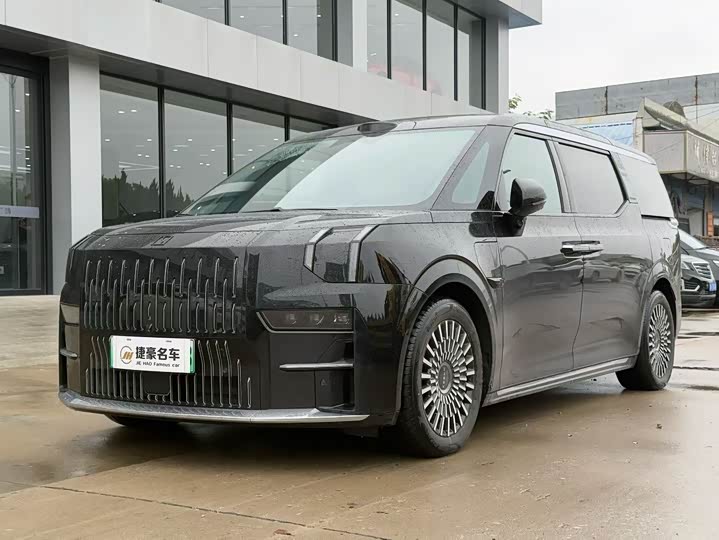 Zeekr 009 2024 6-Seater Executive AWD 108kWh