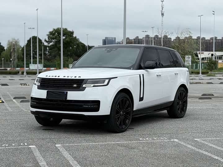 Range Rover 2023 3.0 L6 360PS Grand Edition